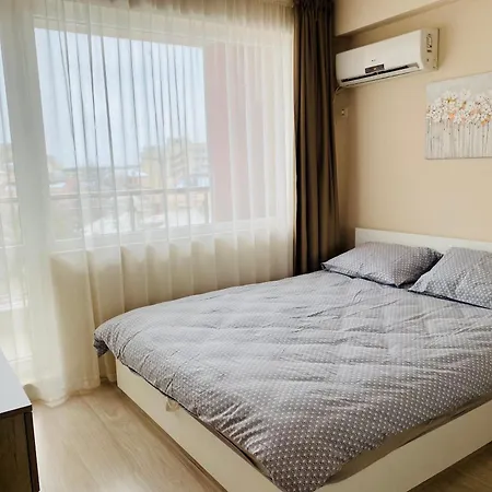 Old Town Prime & Private Parking