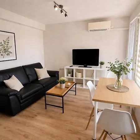 & Private Parking - Walk To Old Town And Main Street * Plovdiv